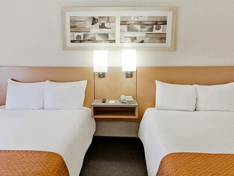 City Express By Marriott Celaya Parque Extérieur photo