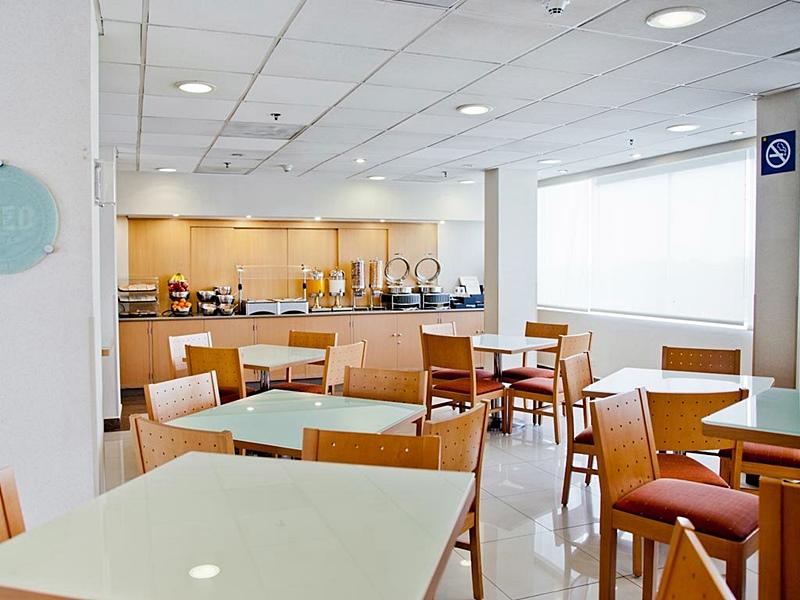 City Express By Marriott Celaya Parque Extérieur photo