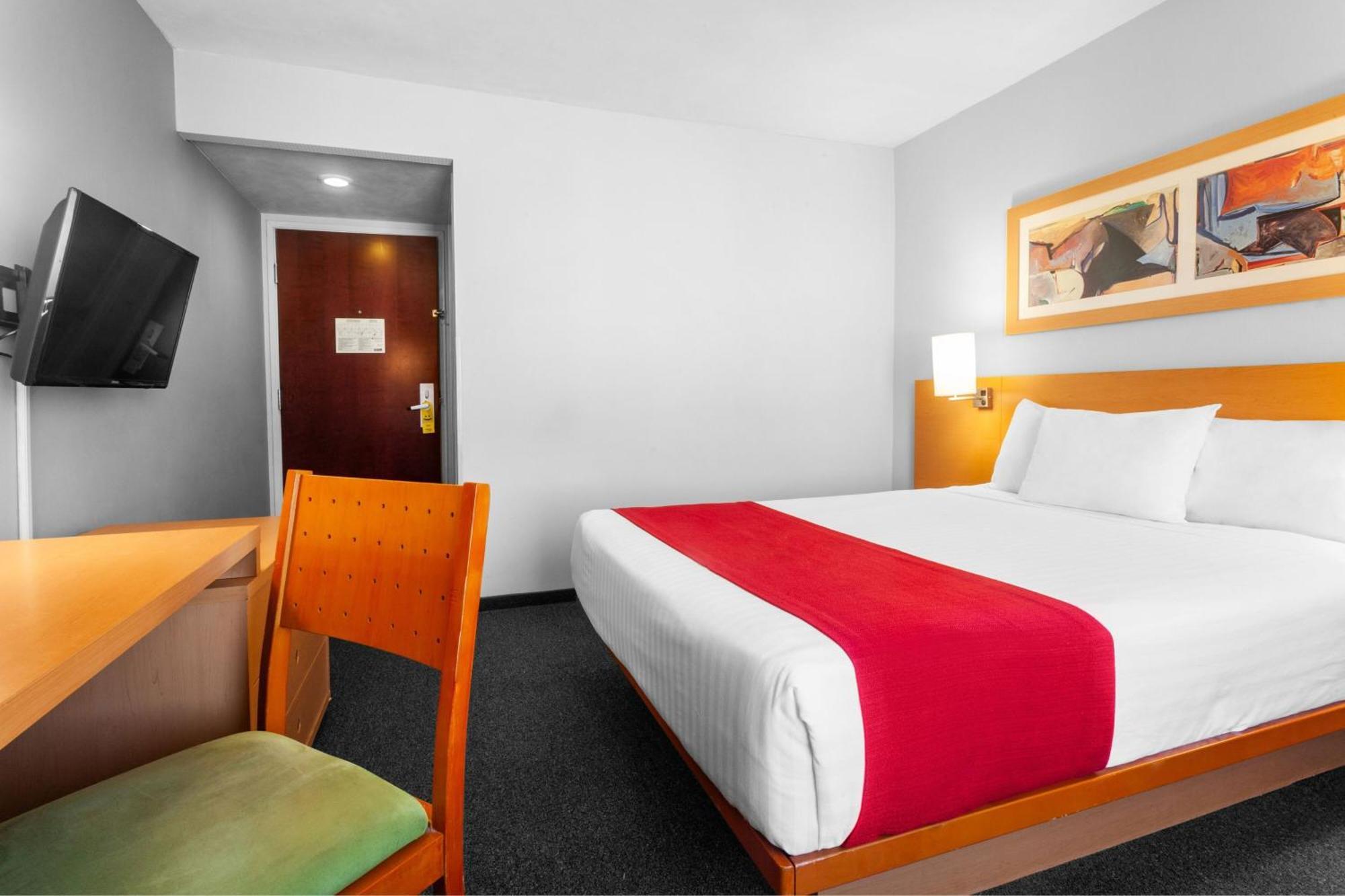 City Express By Marriott Celaya Parque Extérieur photo