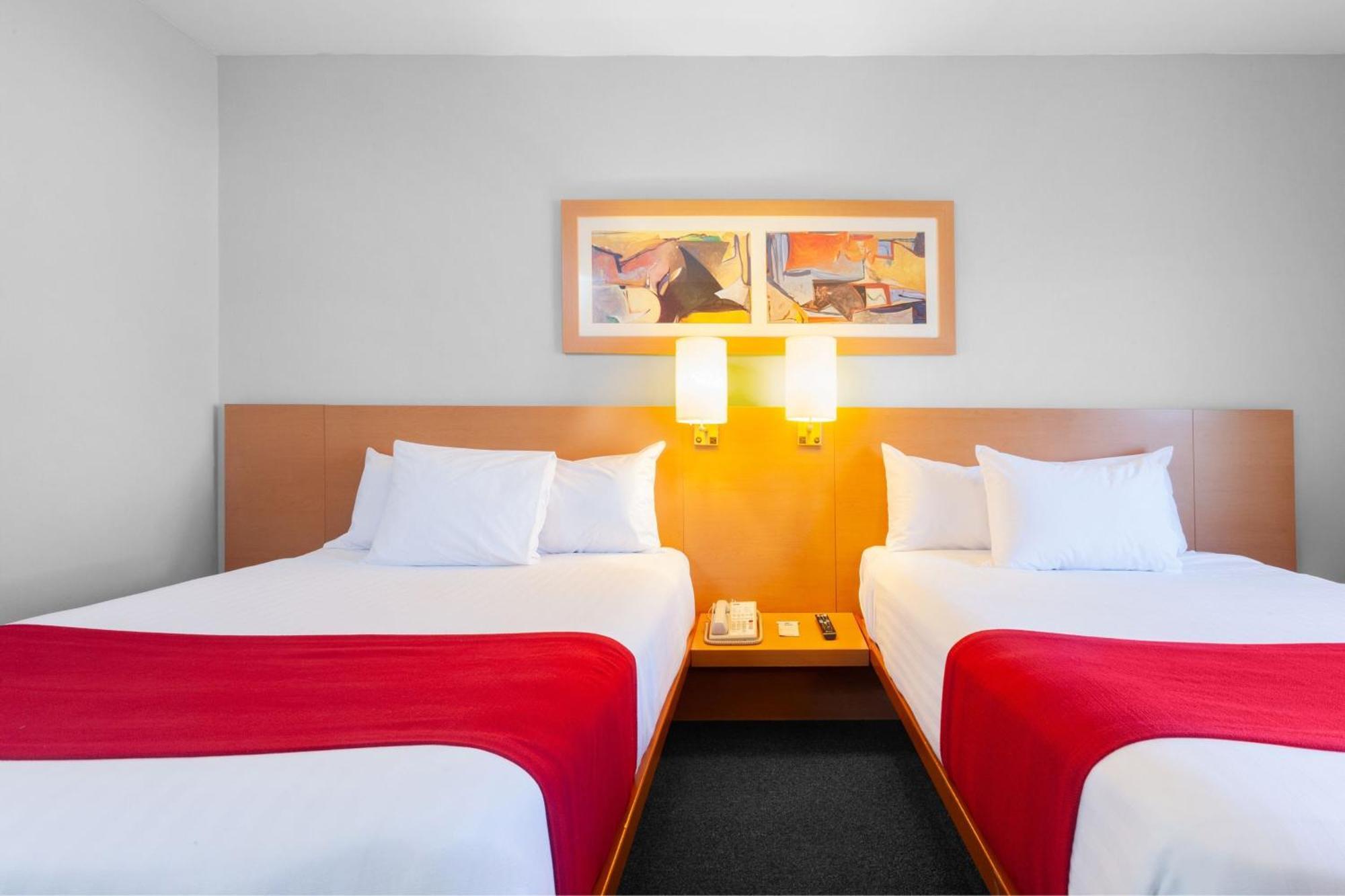City Express By Marriott Celaya Parque Extérieur photo