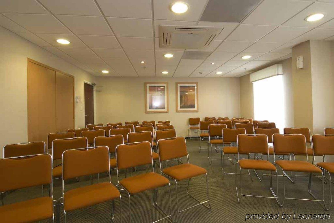 City Express By Marriott Celaya Parque Business photo