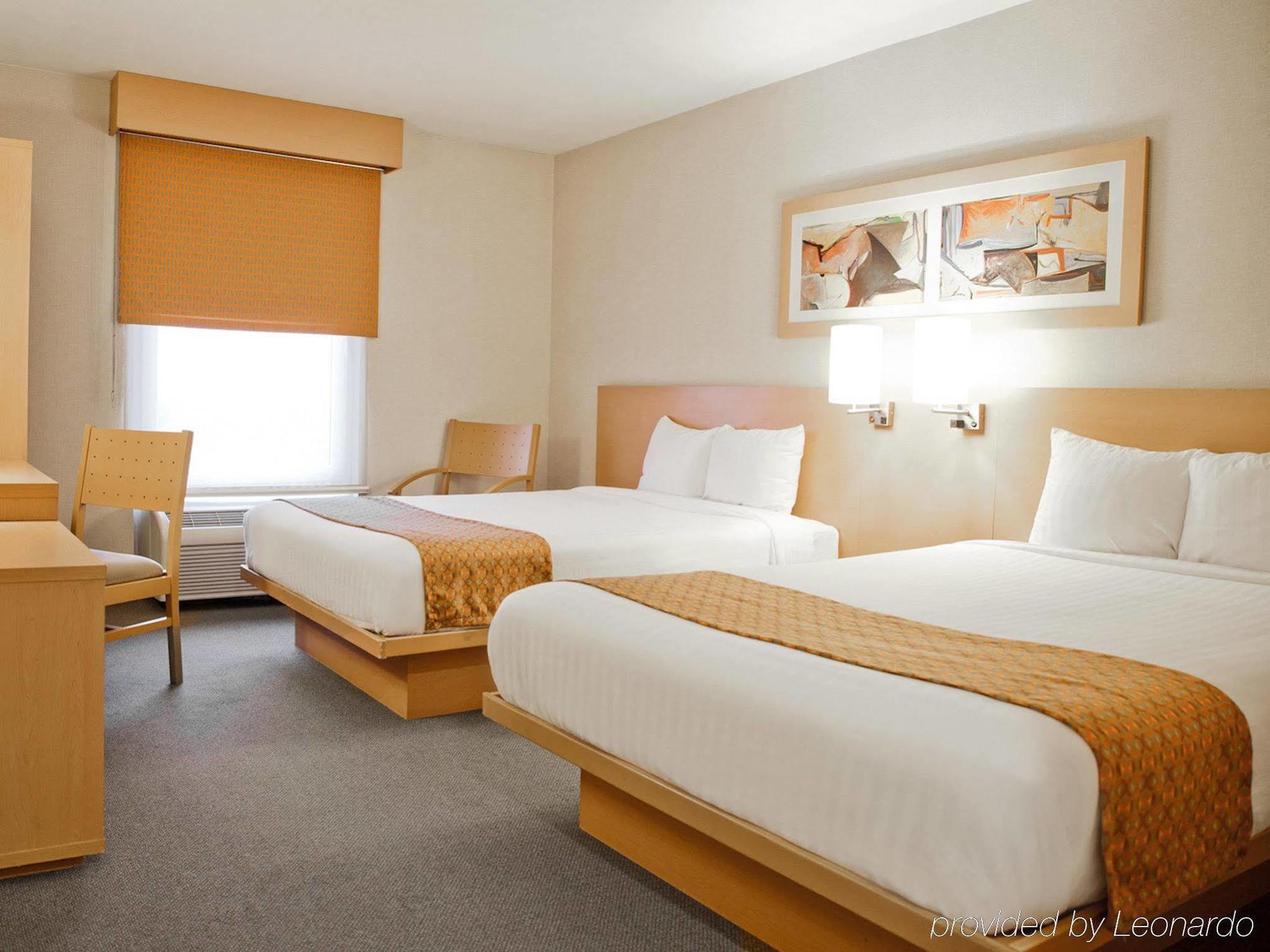 City Express By Marriott Celaya Parque Extérieur photo