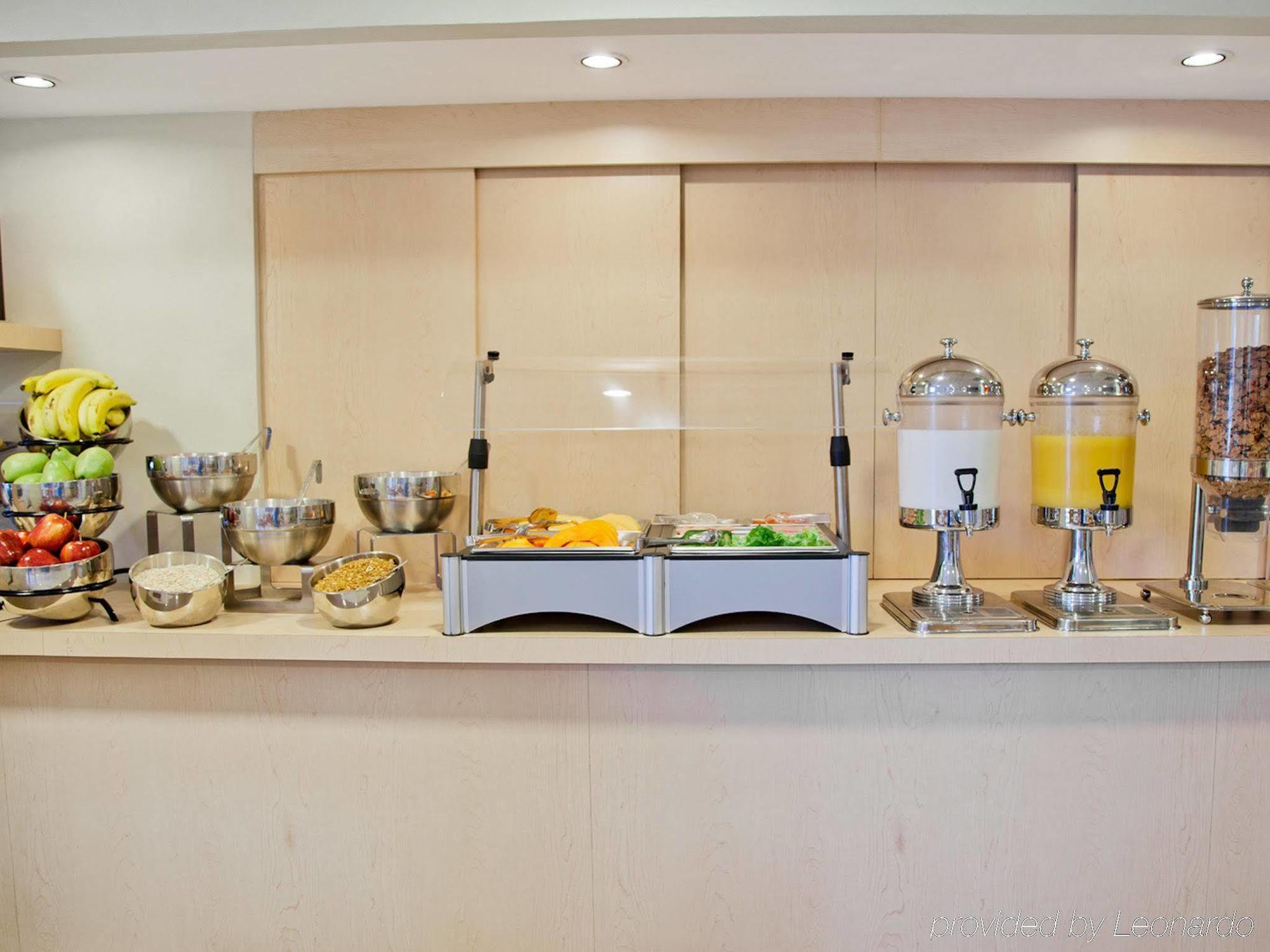 City Express By Marriott Celaya Parque Extérieur photo